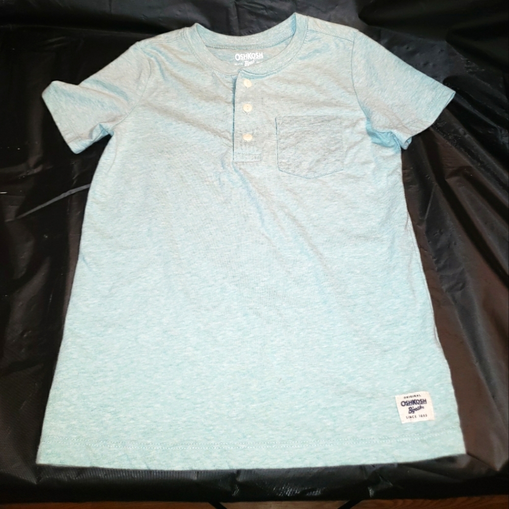 Like new boys T-shirt. Size 7